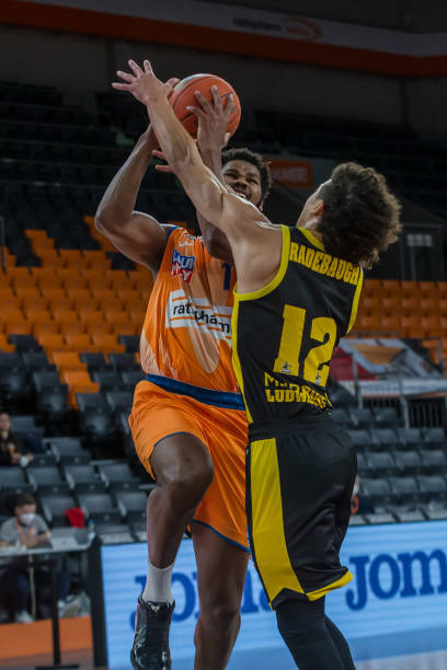 少年的社会 少年的社会