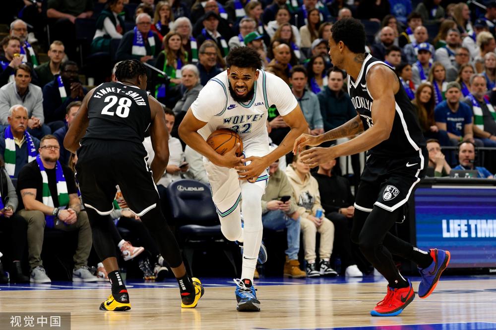 迫使他们做 迫使他们做