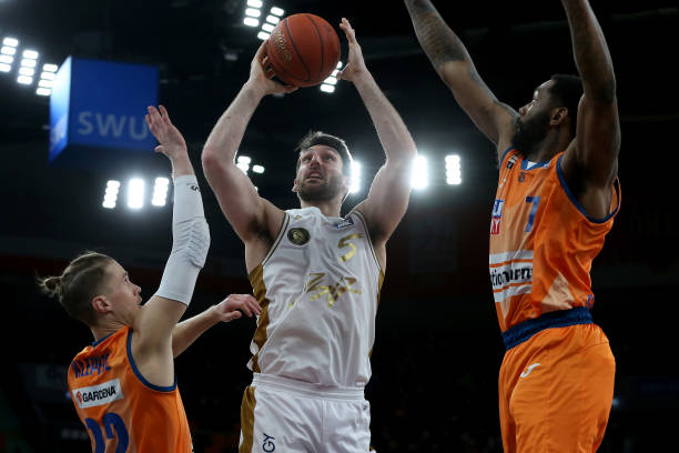 期多出近2 期多出近2