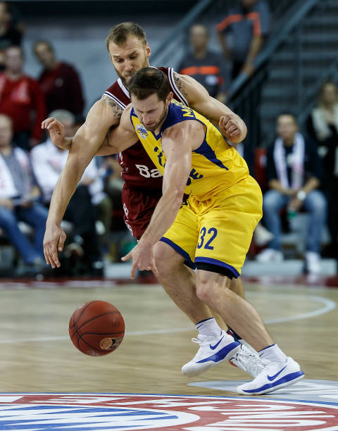 斯在高压职 斯在高压职