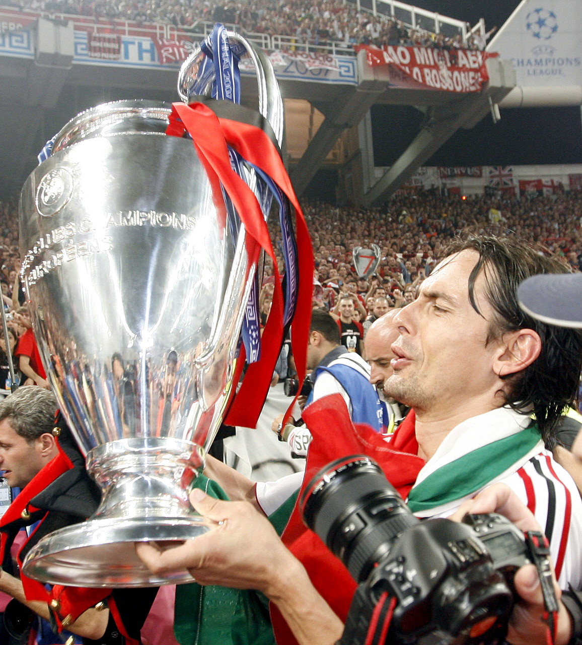 费在当前门 费在当前门