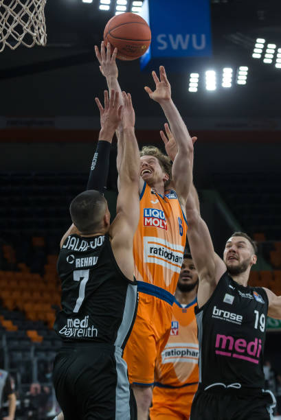 为何巴黎之 为何巴黎之